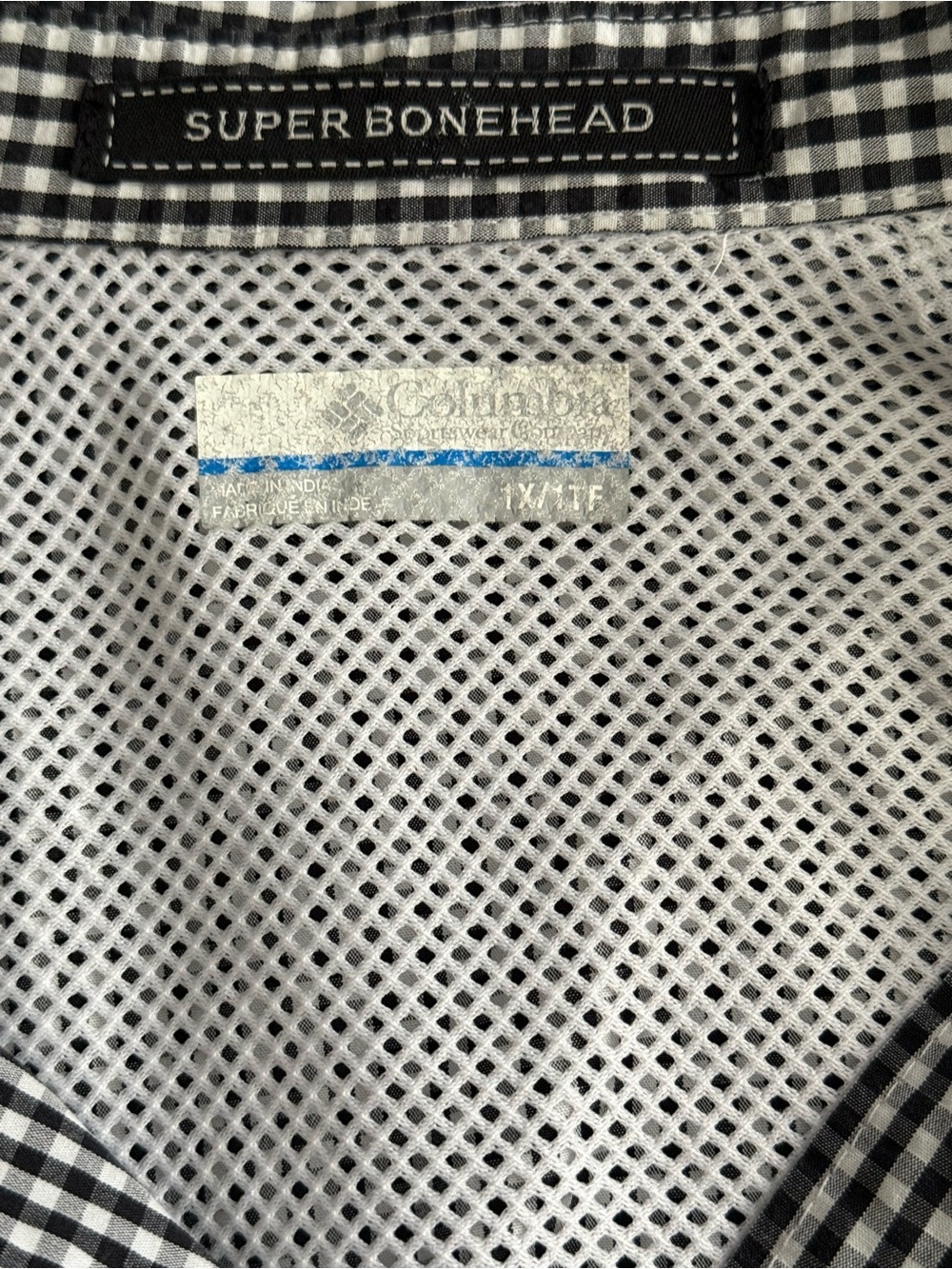 Columbia Women’s Black & White Gingham Button-Down Roll Tab Sleeve Shirt - Picture 2 of 6